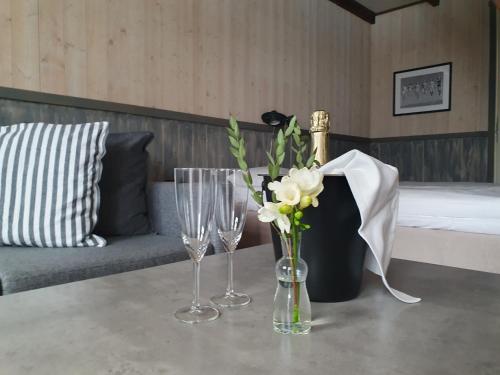Epokgården i Öregrund — hotellfoto