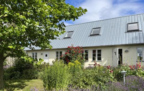 Eternellgården i Kivik — hotellfoto