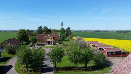 Mellomgården i Norra Lundby — hotellfoto