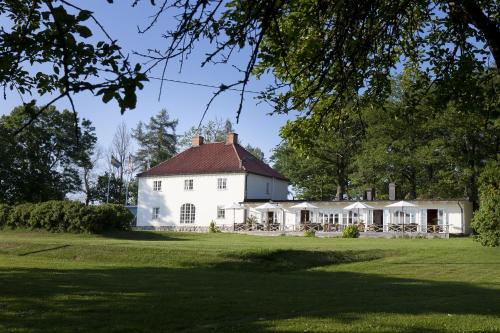 Stegeborg Trädgårdshotell i Söderköping — hotellfoto
